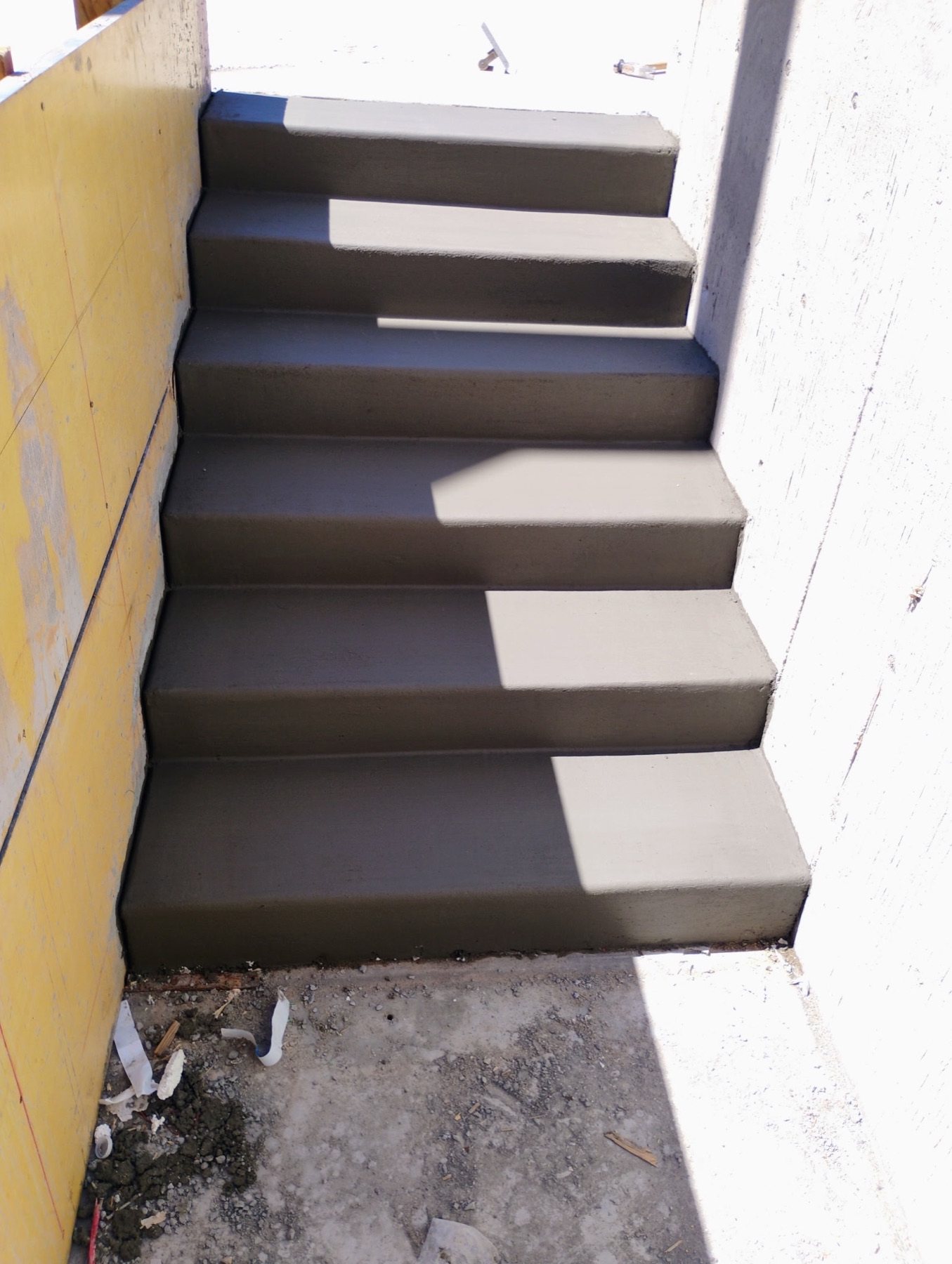 Concrete entry stairs
